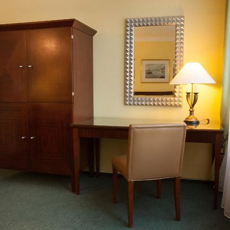 Hotel & Hostel Florian Prag Eksteriør billede